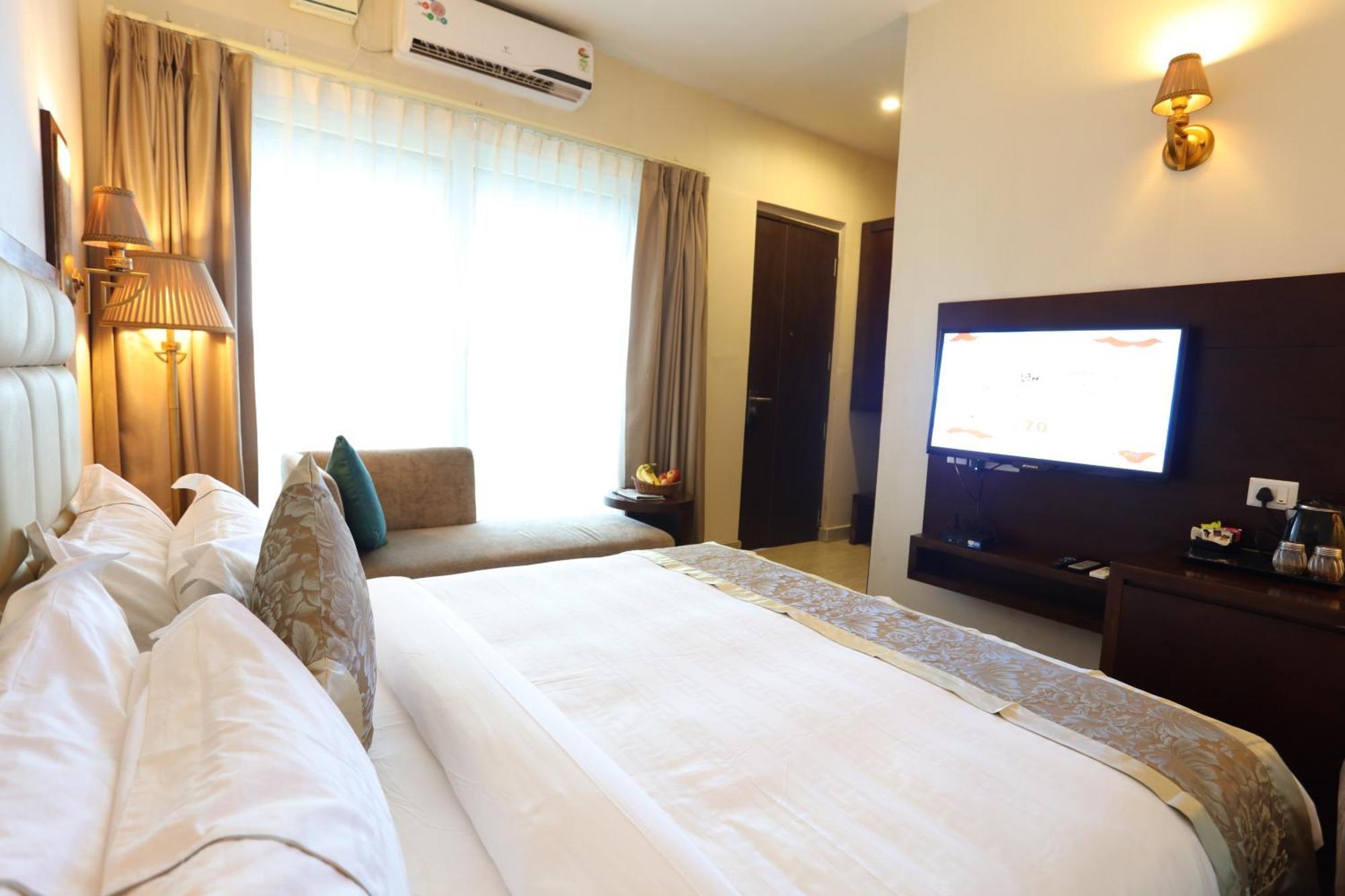 Sinon Baga Retreat Hotel Exterior photo