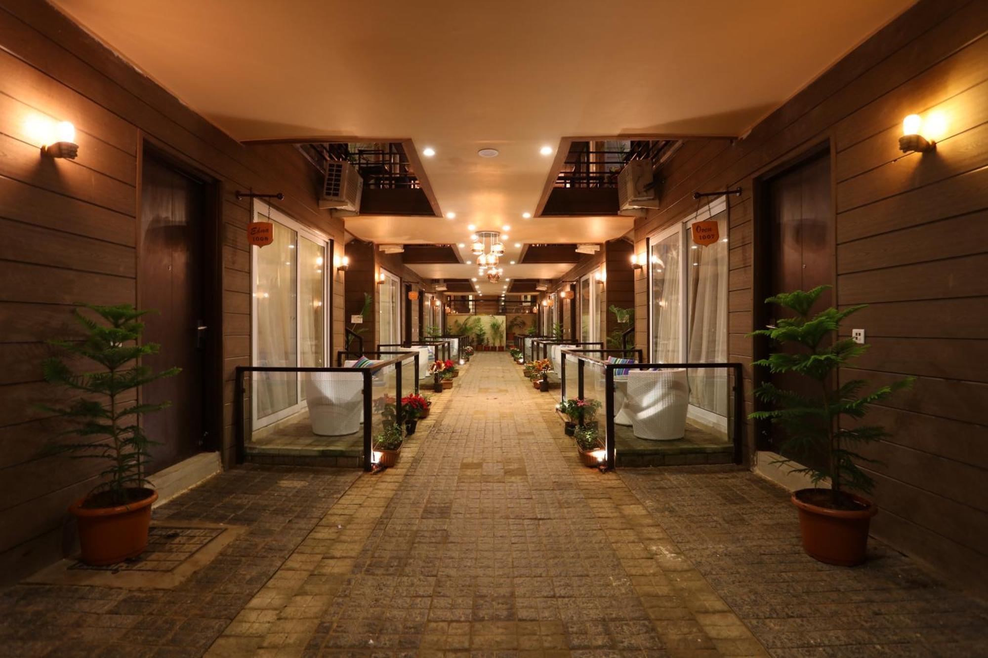 Sinon Baga Retreat Hotel Exterior photo