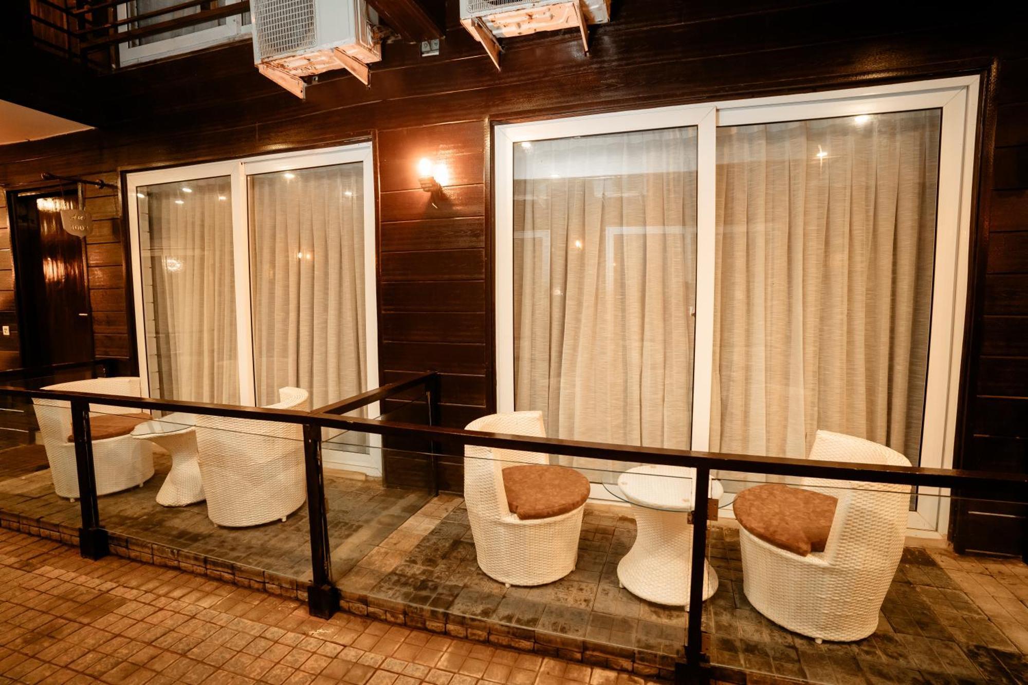 Sinon Baga Retreat Hotel Exterior photo